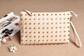 Clutch Rose com Spikes